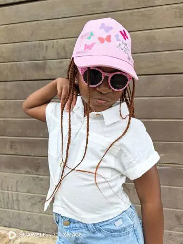 Amlonde Dlamini 