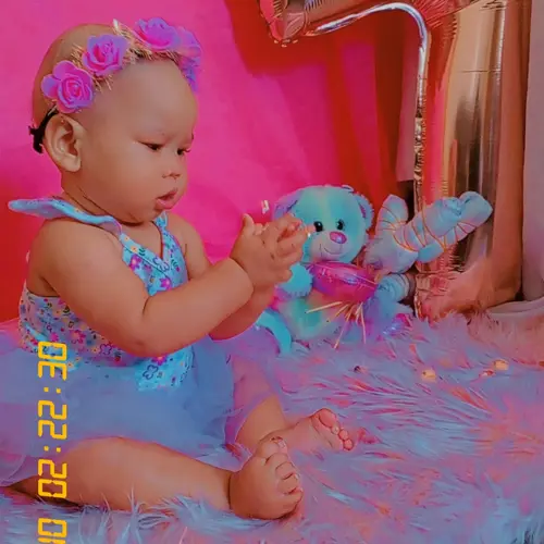 Solana Athara Du preez 